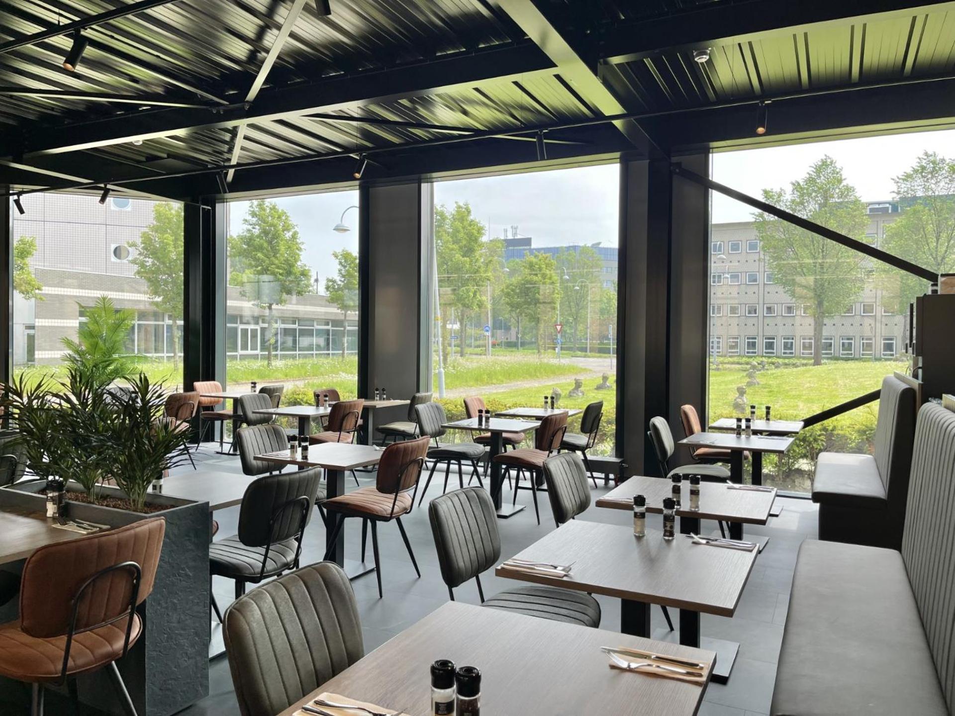 Ozo Antares Airport Hotel