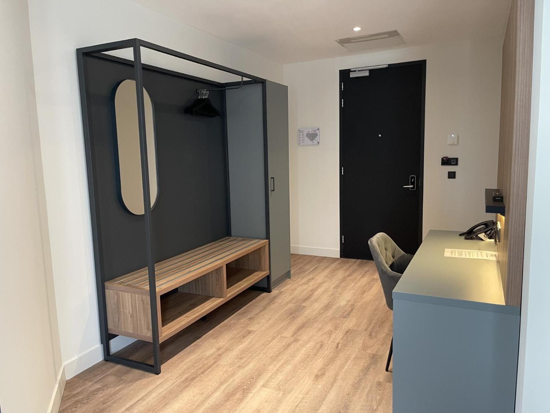 Hotel Ozo Antares Airport 3*